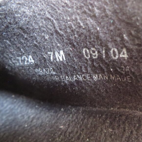 Clarks womens mules/shoes size 7 green leather Velcro #35724 MADE IN BRAZIL - Picture 11 of 12